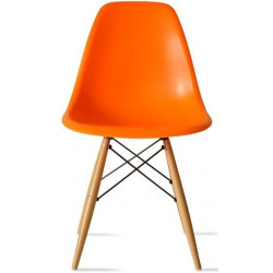 Silla TOWER-W fabricada en ABS color naranja y patas de madera